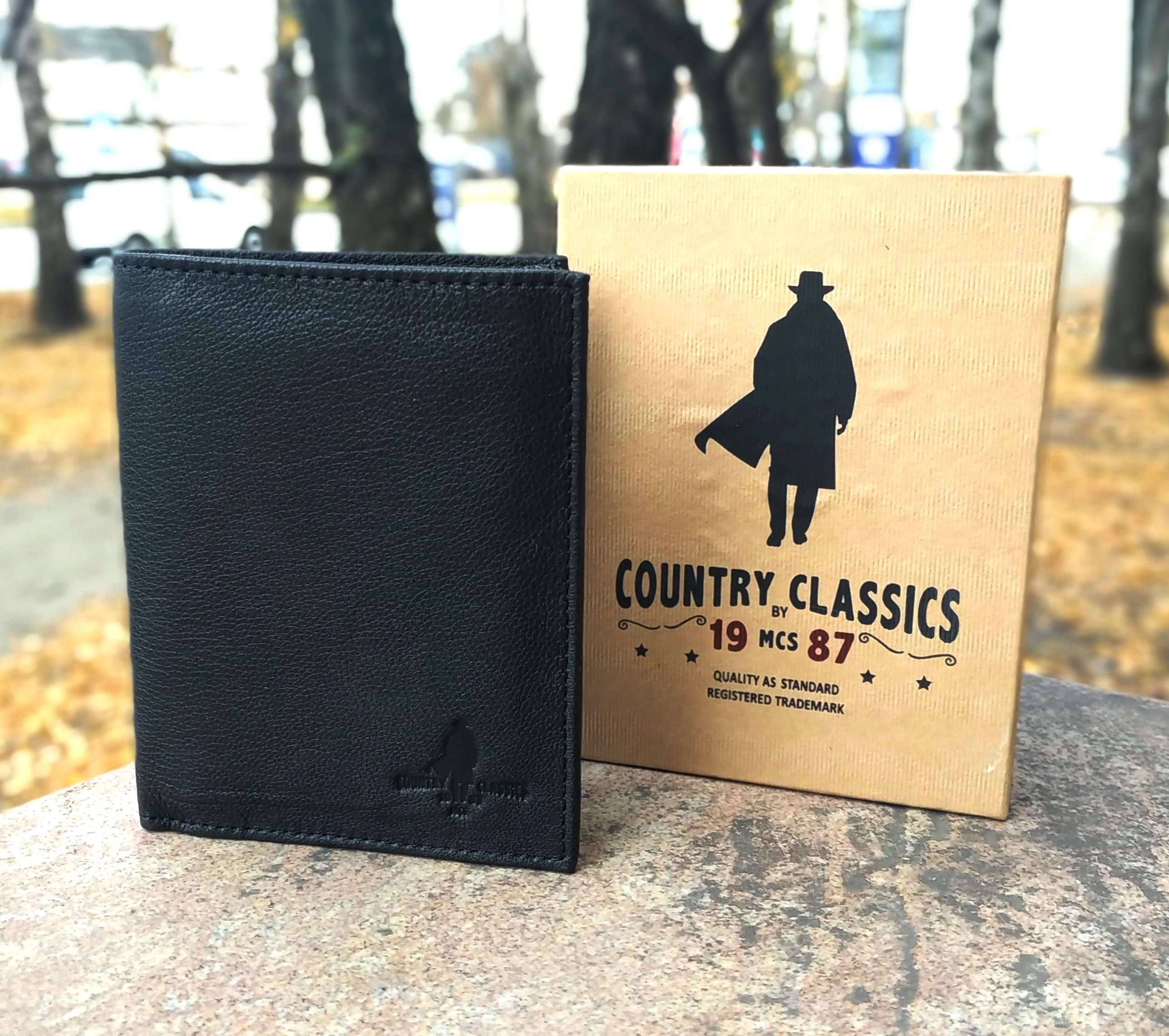 Шкіряний чоловічий гаманець 02BLK Country Classics Шкіряний чоловічий гаманець 02BLK Country Classics